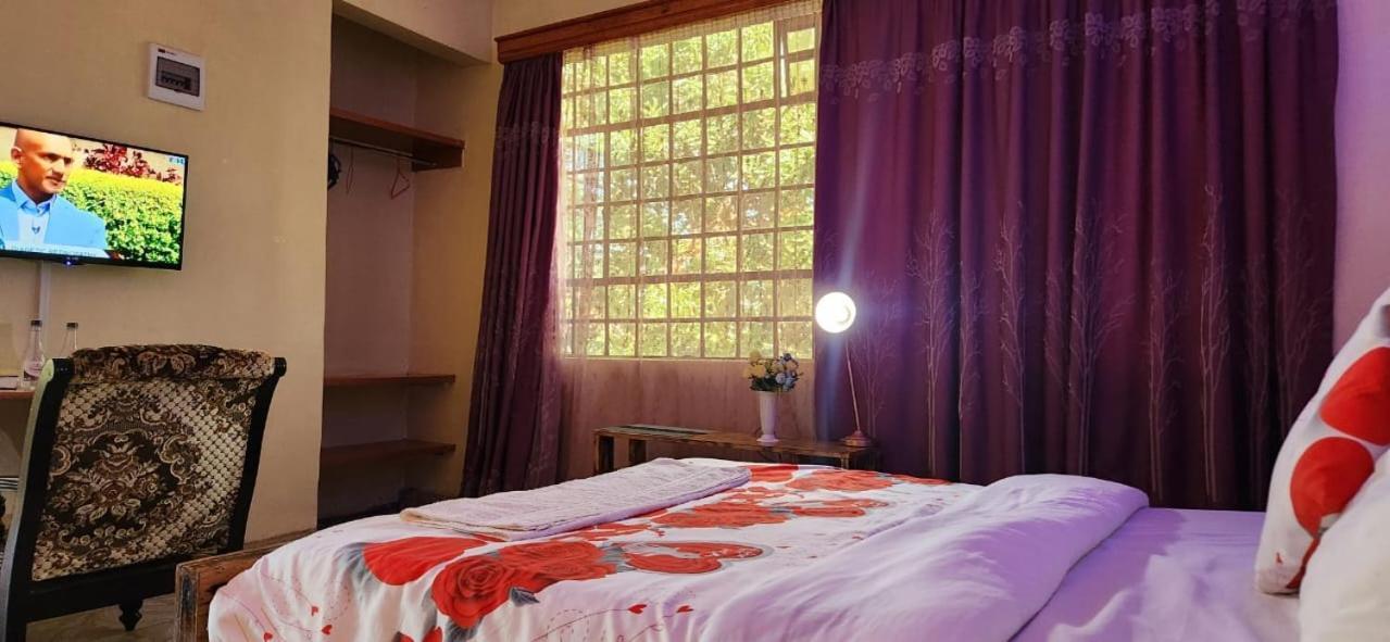 Sparkles Resort Meru Extérieur photo